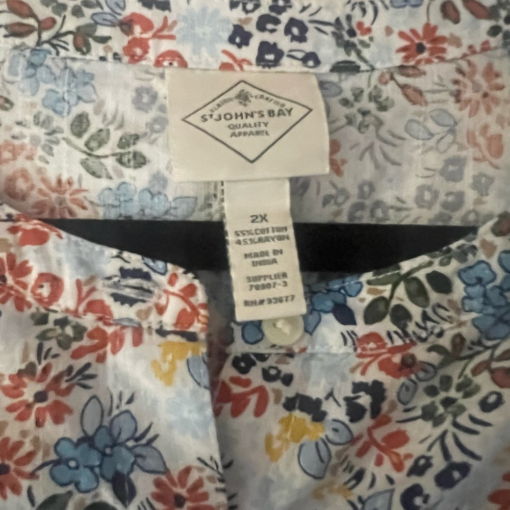 St. John's Bay Multicolor Floral Blouse 2x Button Up Long Sleeve Blue Green Ivor - Picture 4 of 16